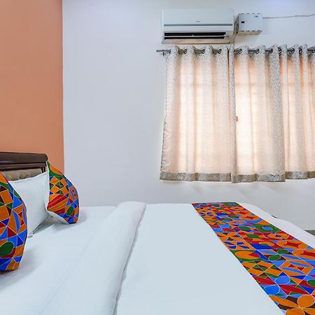 Fabhotel Q Suites - Nr Kavuri Hills, Madhapur Haiderabad Buitenkant foto